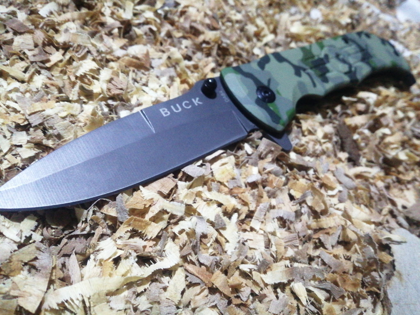 High Quality Folding Knife For Outdoor Hunting Camping or Kitchen Use Pocket Knife