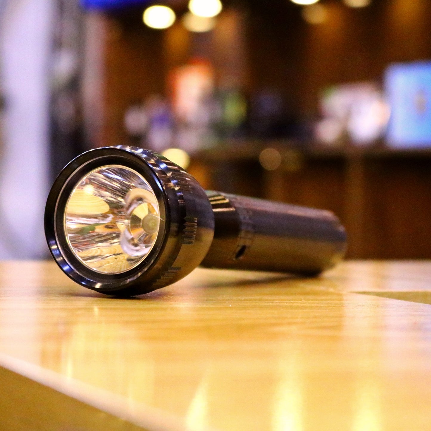 Gepass RL-201 Rechargeable Flashlight