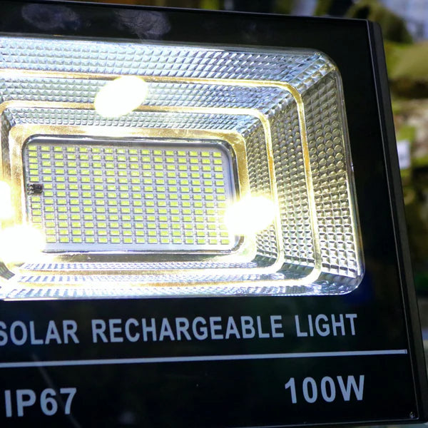 Solar Floodlight with Solar Panel